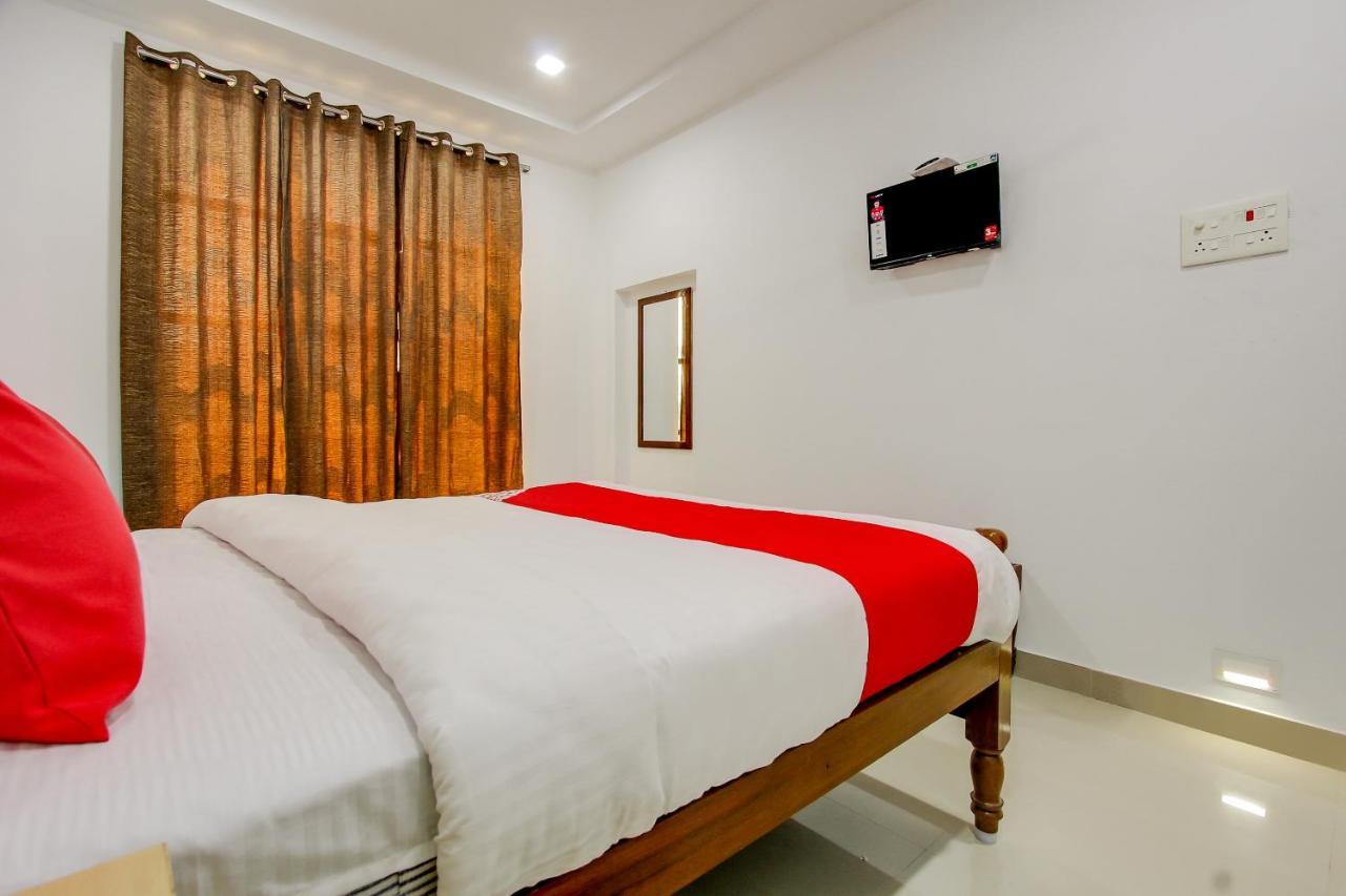 Oyo 69625 Mayuraa Residency Hotel Kumbakonam Buitenkant foto