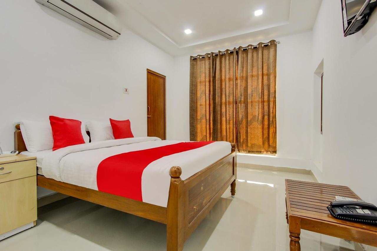 Oyo 69625 Mayuraa Residency Hotel Kumbakonam Buitenkant foto