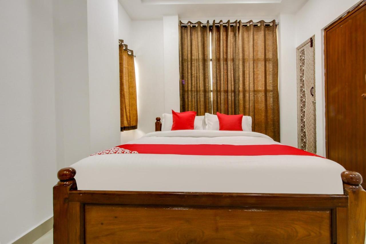 Oyo 69625 Mayuraa Residency Hotel Kumbakonam Buitenkant foto