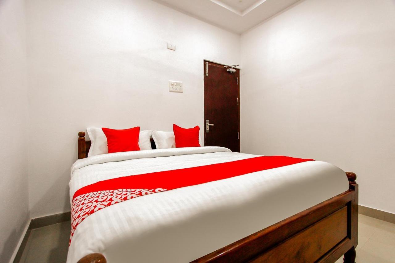 Oyo 69625 Mayuraa Residency Hotel Kumbakonam Buitenkant foto