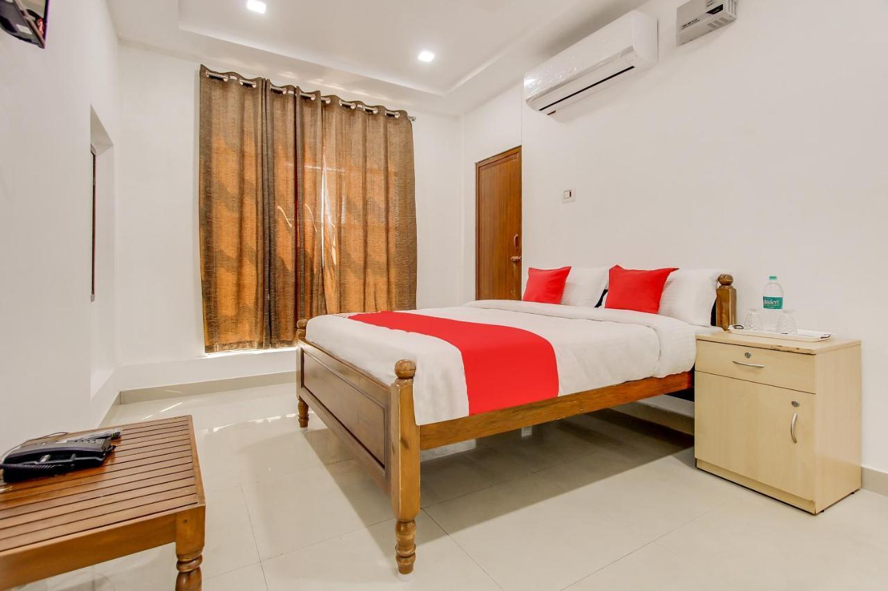 Oyo 69625 Mayuraa Residency Hotel Kumbakonam Buitenkant foto