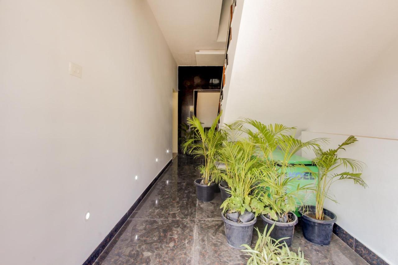 Oyo 69625 Mayuraa Residency Hotel Kumbakonam Buitenkant foto
