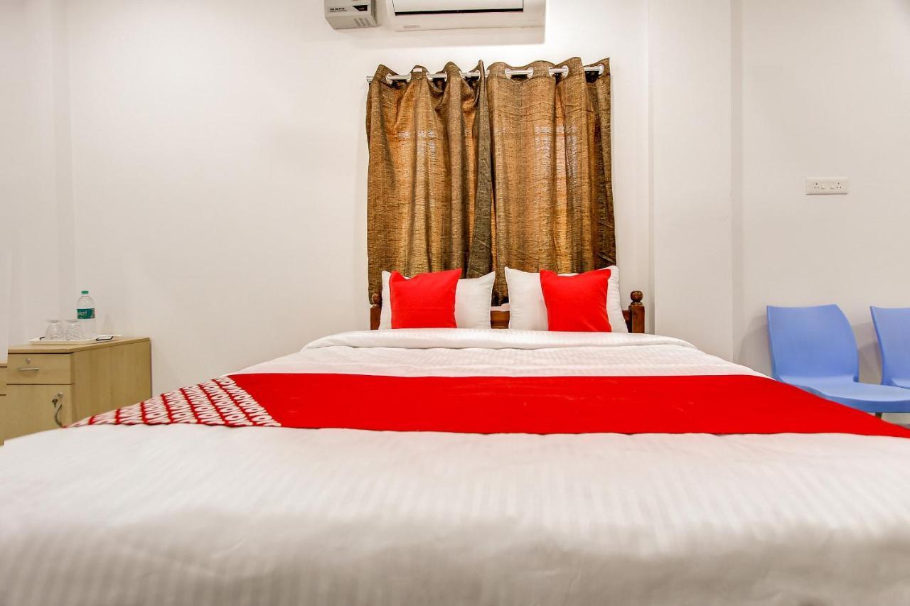 Oyo 69625 Mayuraa Residency Hotel Kumbakonam Buitenkant foto