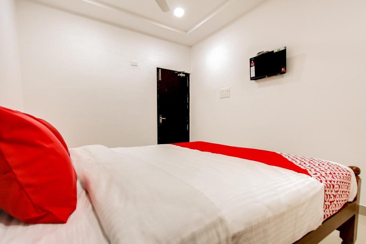 Oyo 69625 Mayuraa Residency Hotel Kumbakonam Buitenkant foto