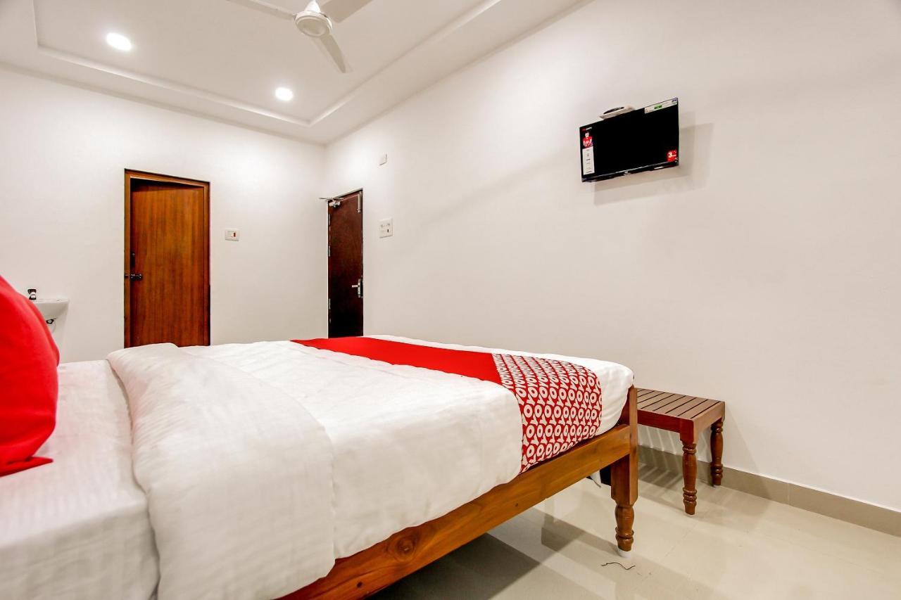 Oyo 69625 Mayuraa Residency Hotel Kumbakonam Buitenkant foto